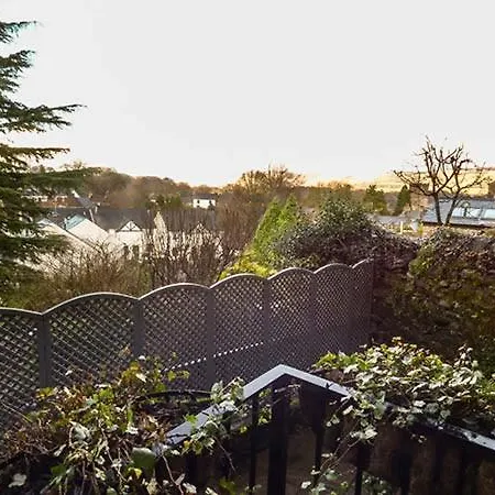 Weavers Cottage, Carnforth Holiday home *